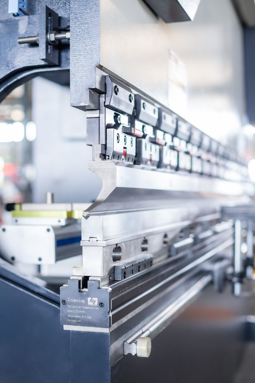 100t hidraulička Cnc kočnica Presa Crowning Cnc Press Brake Delem