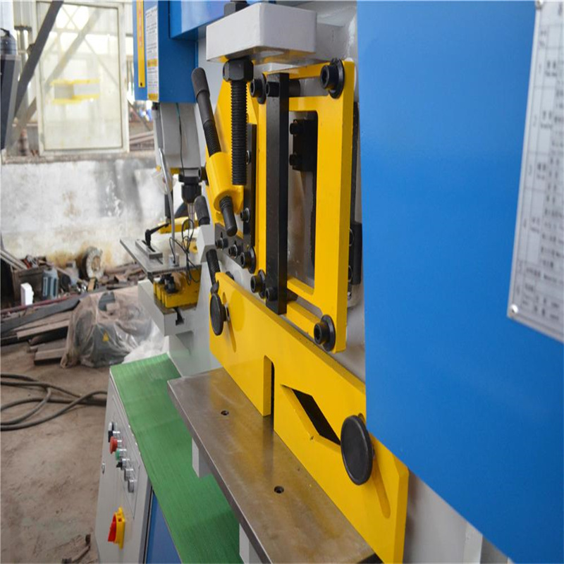 Visokokvalitetna mašina za savijanje ploča sa Cnc hidrauličnim željezom